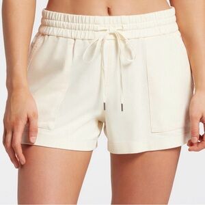 Calia by Carrie Underwood Cream Lounge Shorts Size Small Drawstring